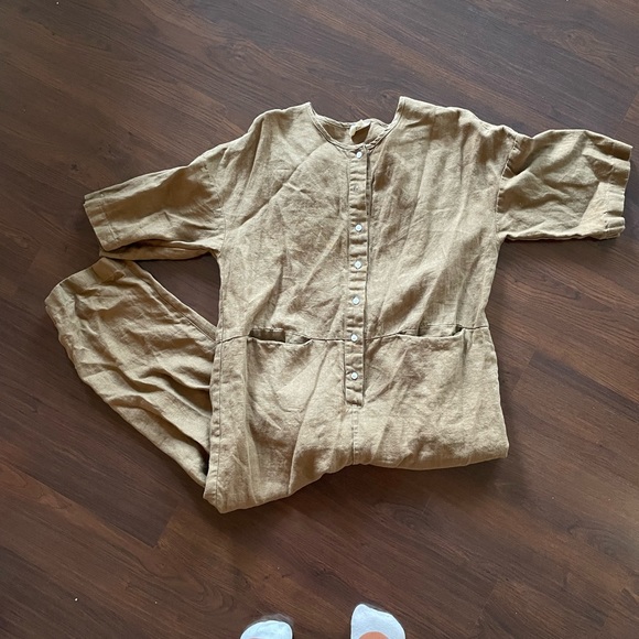 Beaton Linen Utility Jumpsuit - Picture 2 of 3